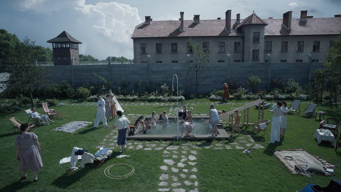 20082